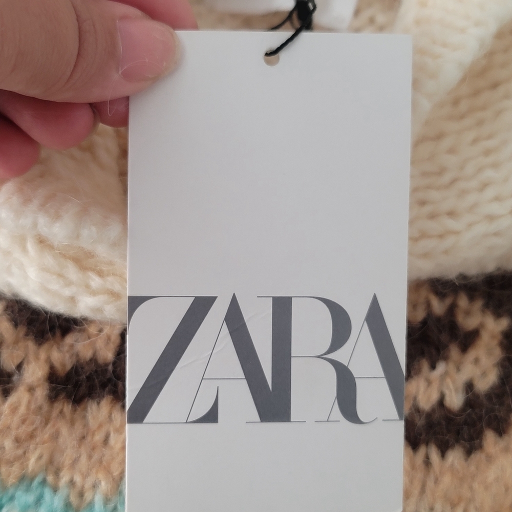Zara Girls Patterned Wool Blend Knit Hoodie | Size 9-10 - Picture 13 of 17
